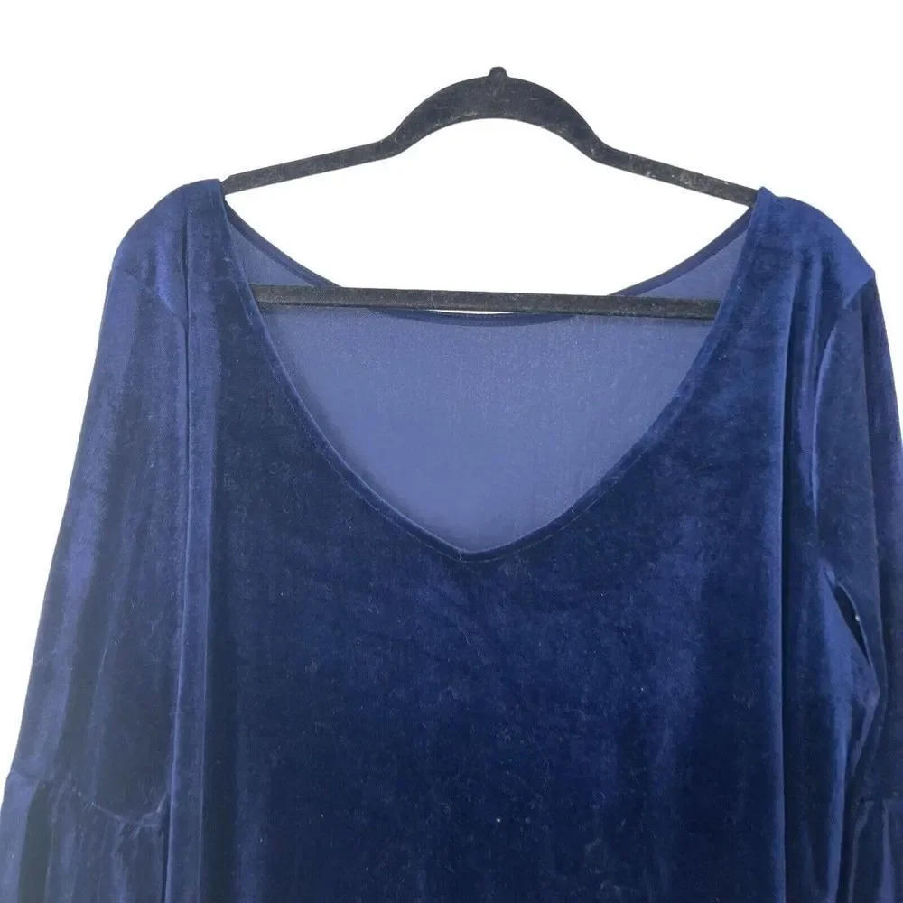 Navy Blue Velvet Top Bell Sleeve Scoop Back Boat Neck Jessica Simpson Size 2X